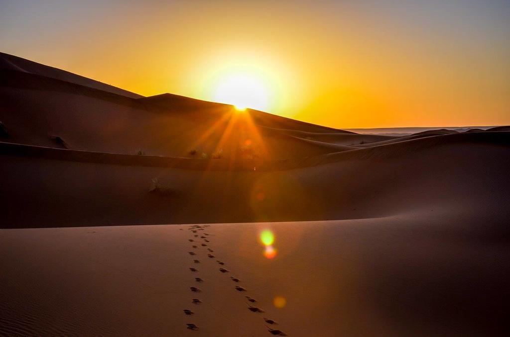 Готель Sahara Tours Luxury Camp Мерзуга Екстер'єр фото